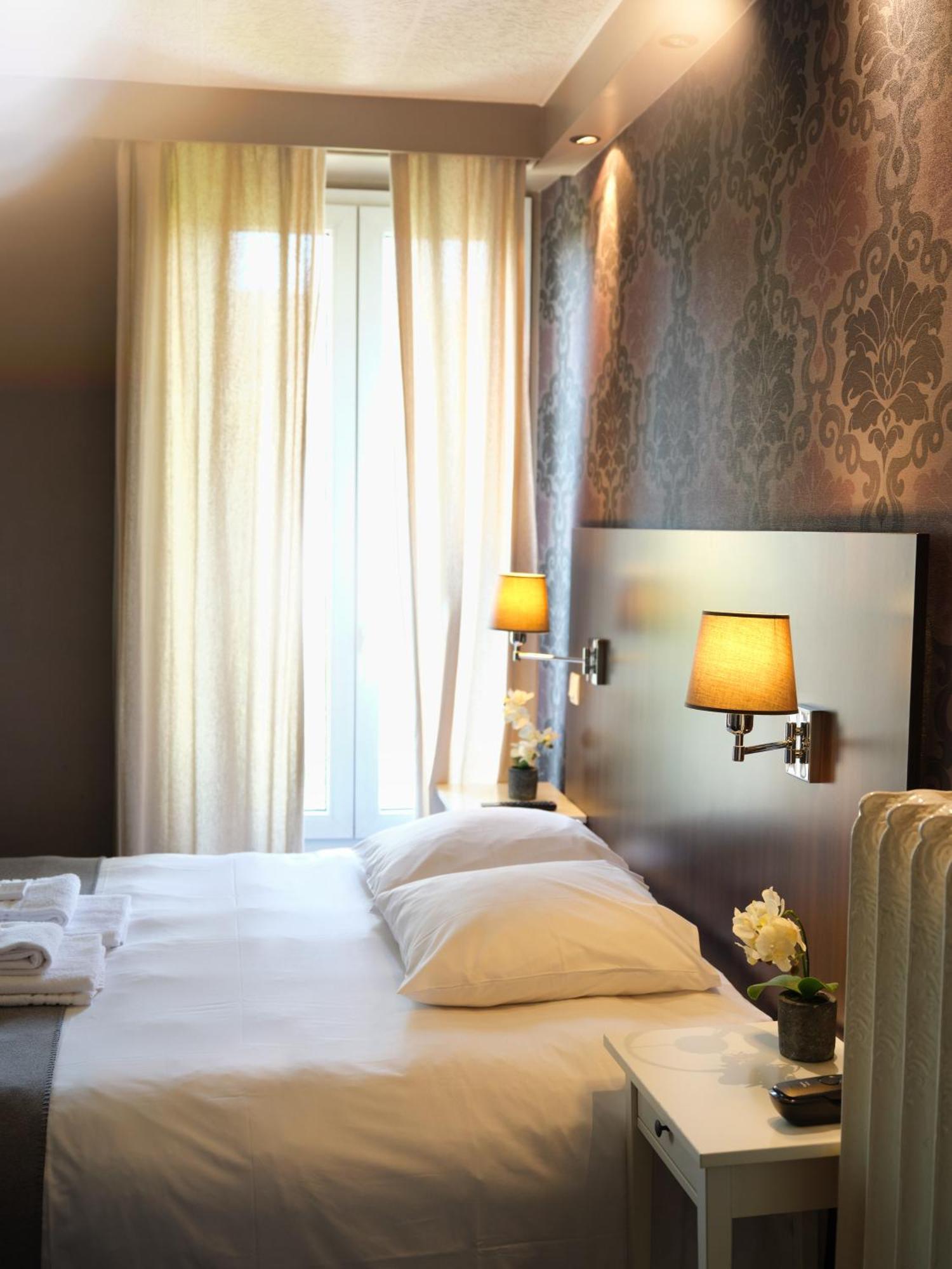 Hotel Les Negociants Βαλένς Εξωτερικό φωτογραφία
